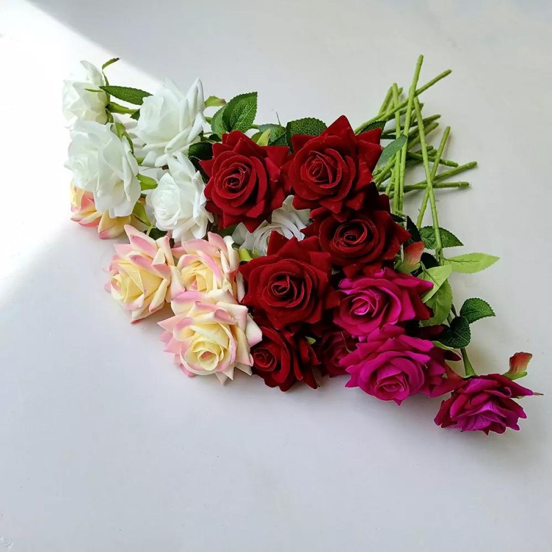 Süni çiçəklərlə toy buket üslubu ən yaxşı 3