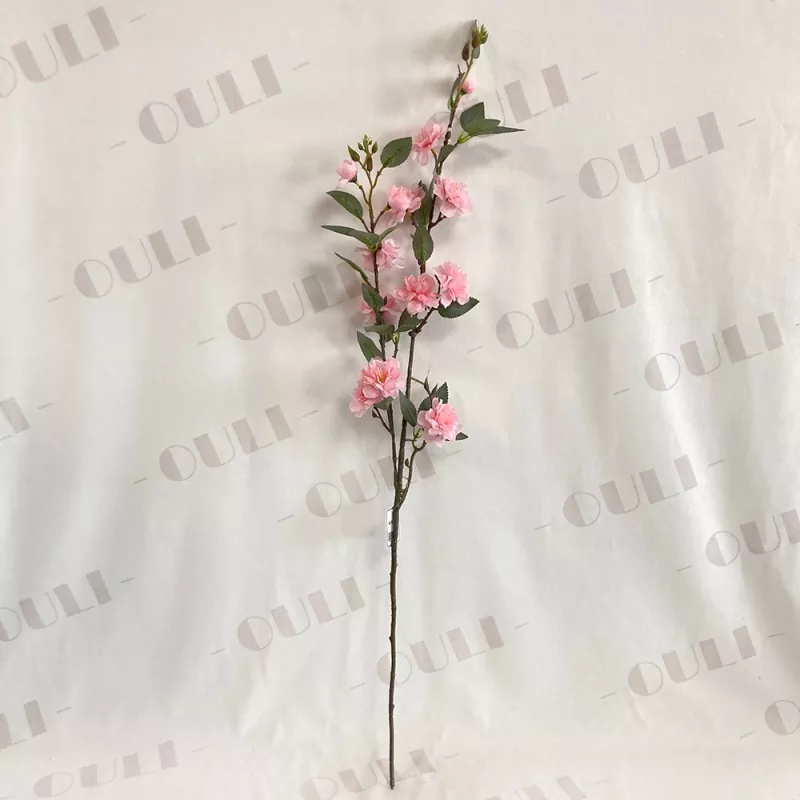 Süni Camellia çiçəyi